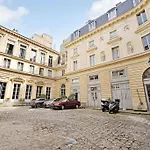 Charming Suite Close To Grand Rex